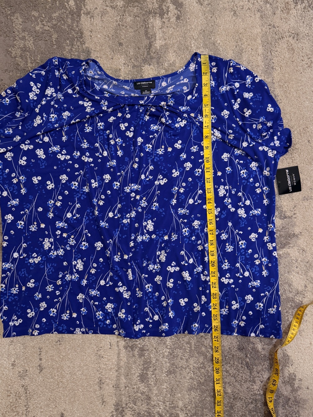 NWT Plus Size Liz Claiborne Royal Blue Floral Short Sleeve Blouse - Picture 5 of 5